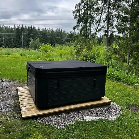 Sauna & Outdoor Spa, 20 Min From Helsinki Airport Villa
